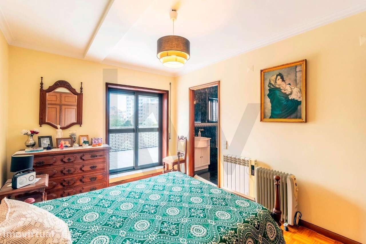 T3 c/ 127m2 Privativos e 101m2 de Terraços (Box + Lugar) | Santa Marin-25