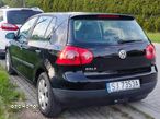 Volkswagen Golf - 33