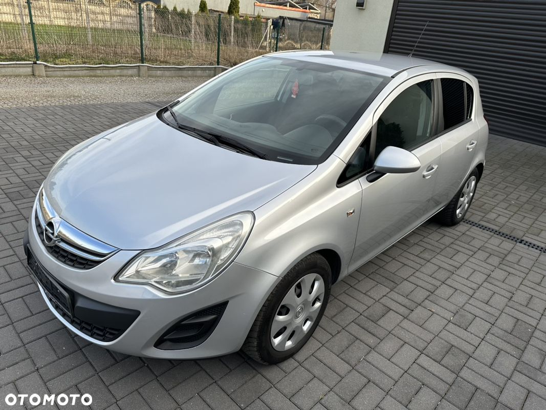 Opel Corsa 1.2 16V Cosmo - 8