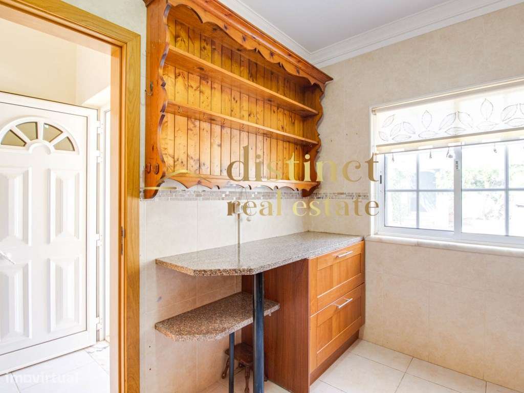 Moradia T2+1 Geminada com Garagem, Piscina, Terraço e BBQ-19