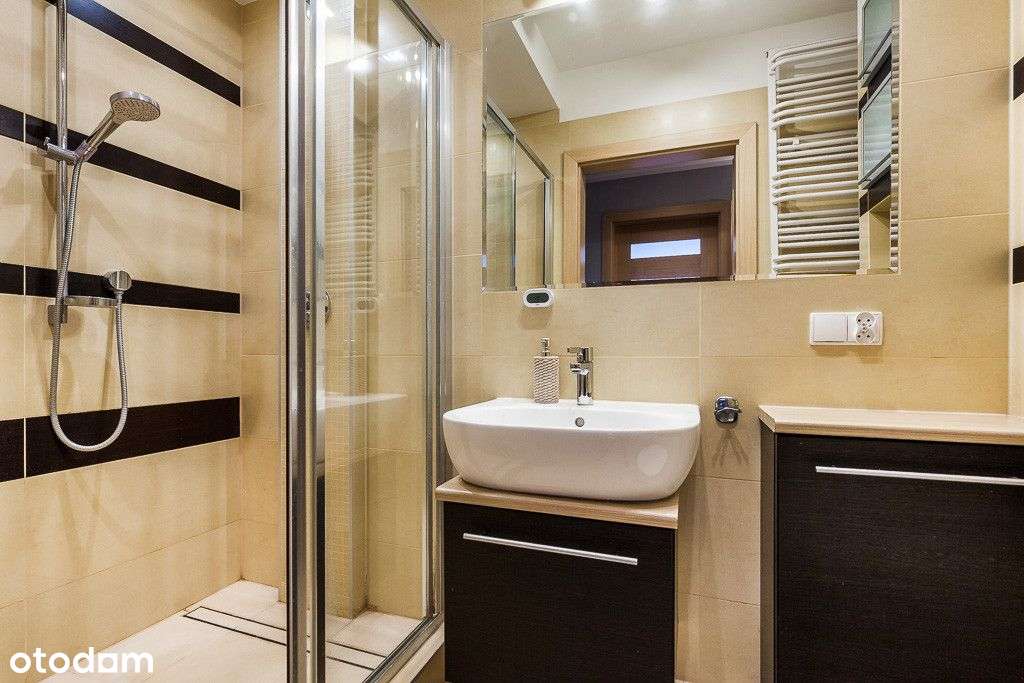 Wyjątkowy 4-pokojowy apartament w Pasie Nadmorskim-15