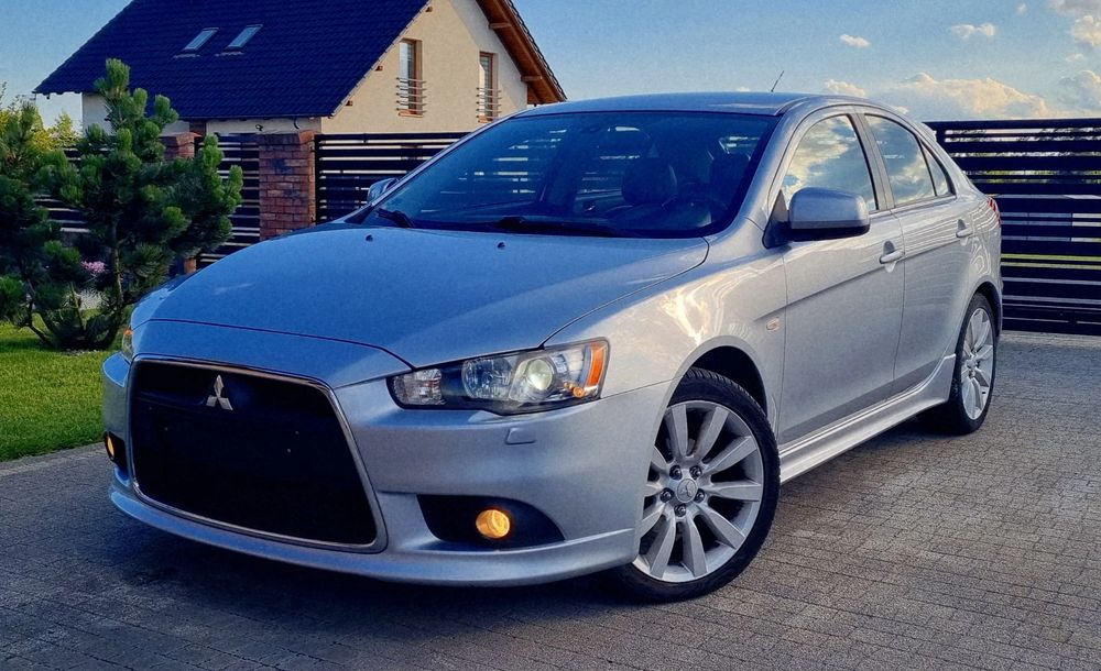 Mitsubishi Lancer IX (2007-2016) 1.8 Instyle NAVI 2009