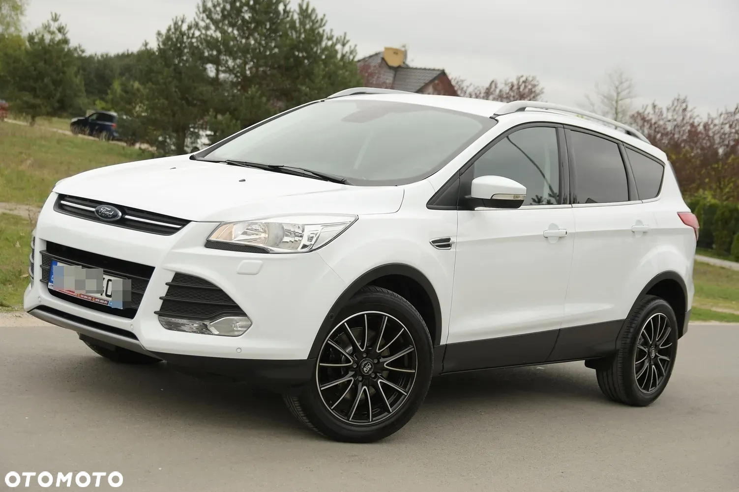 Ford Kuga - 2