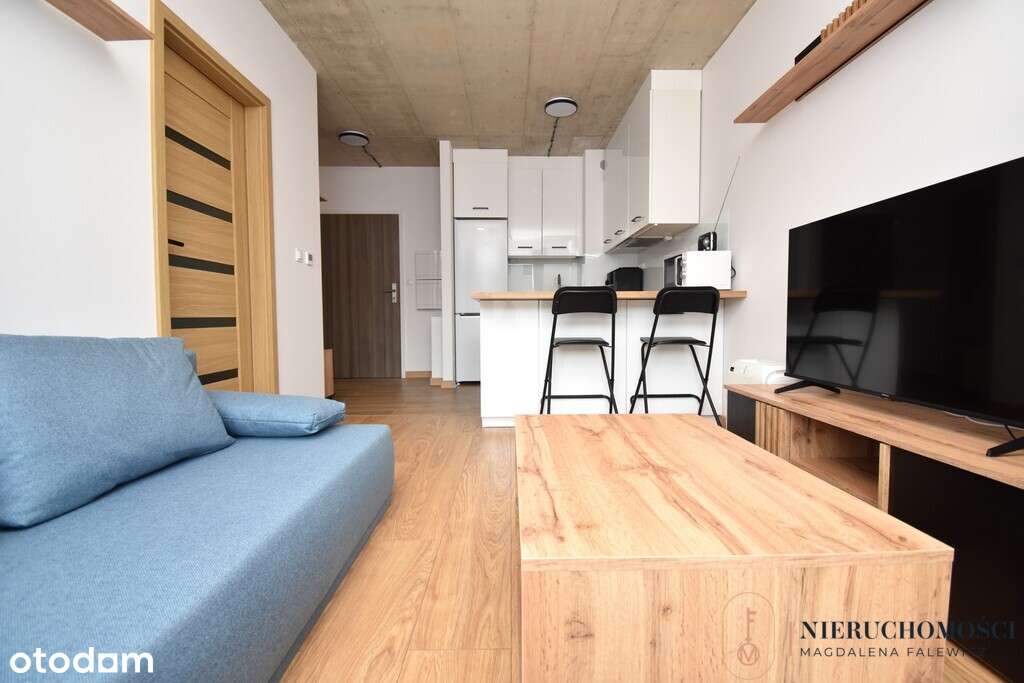 M2 klimatyzacja duży balkon| AWF 3 min