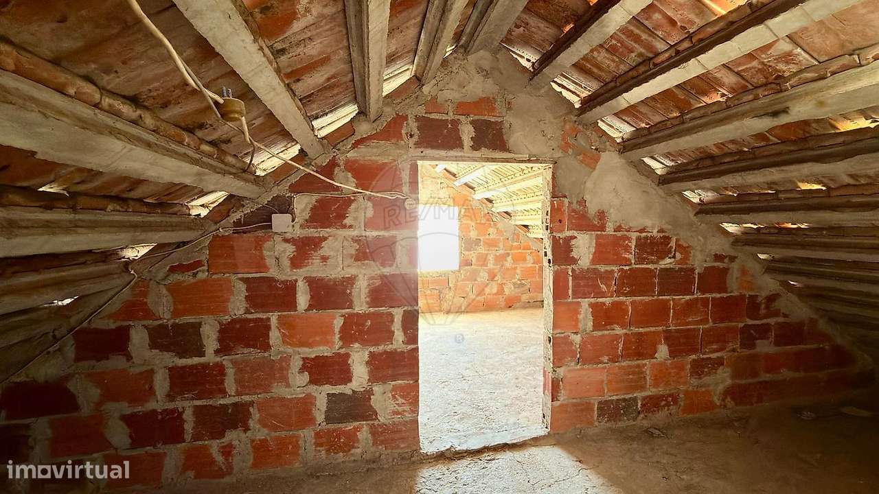 Moradia T2 para venda-38