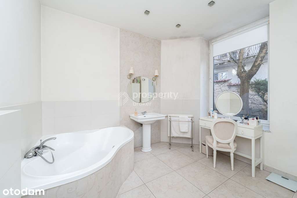 Niezwykła Rezydencja Izabelin-Hornówek przy KPN-10