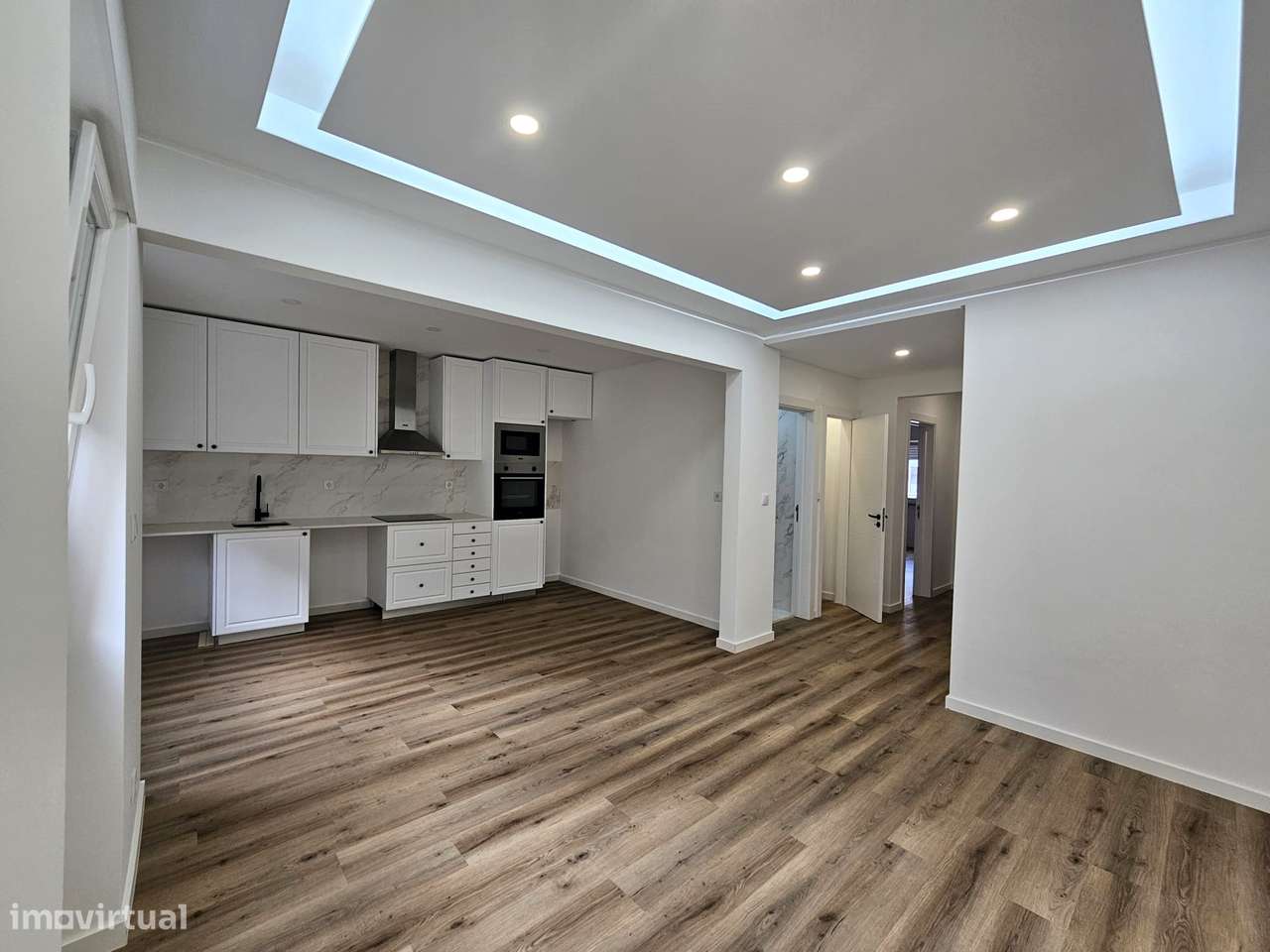 Apartamento T2 Remodelado, Águas Livres. - Grande imagem: 3/11