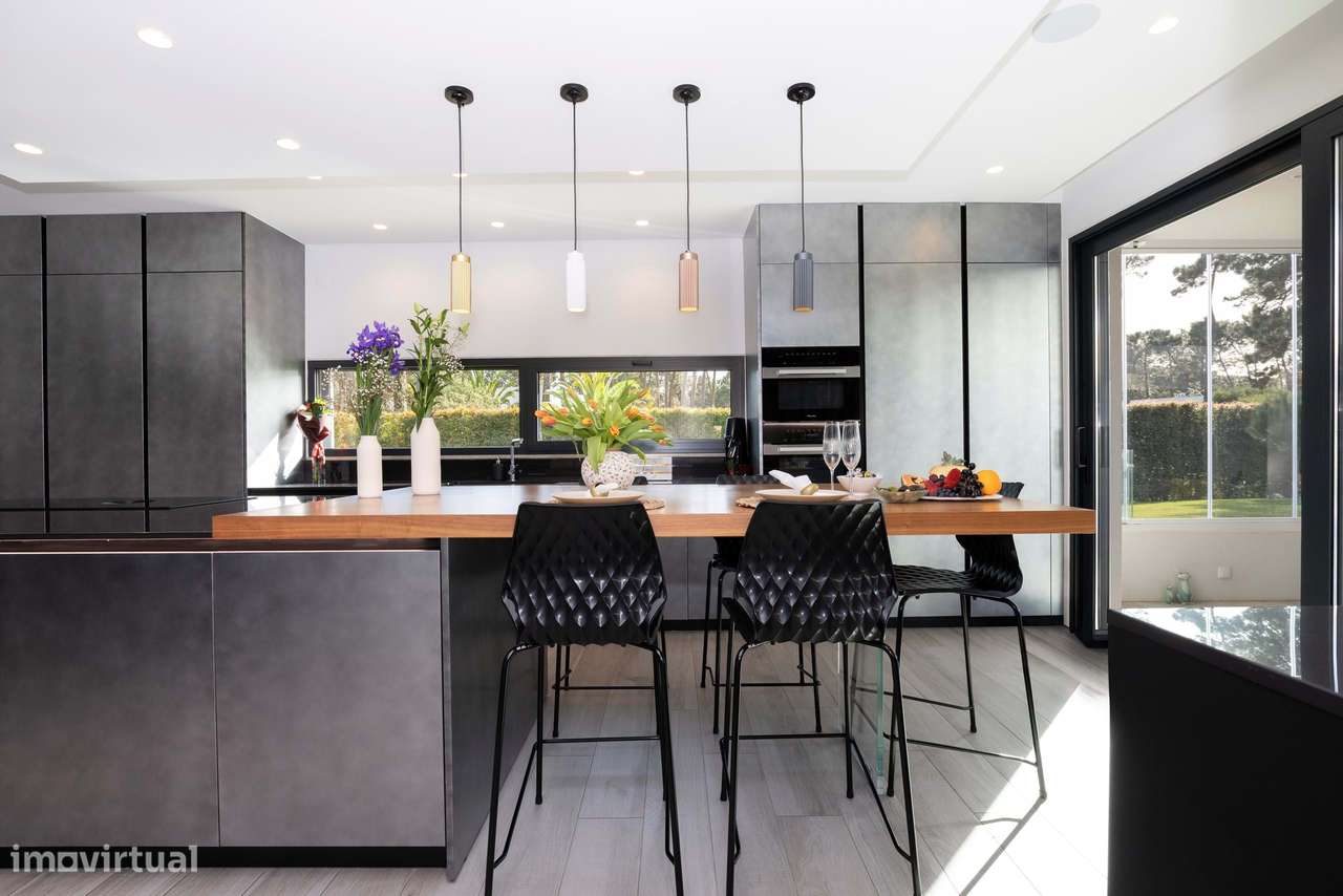Exclusiva Moradia Térrea na Herdade da Aroeira-21