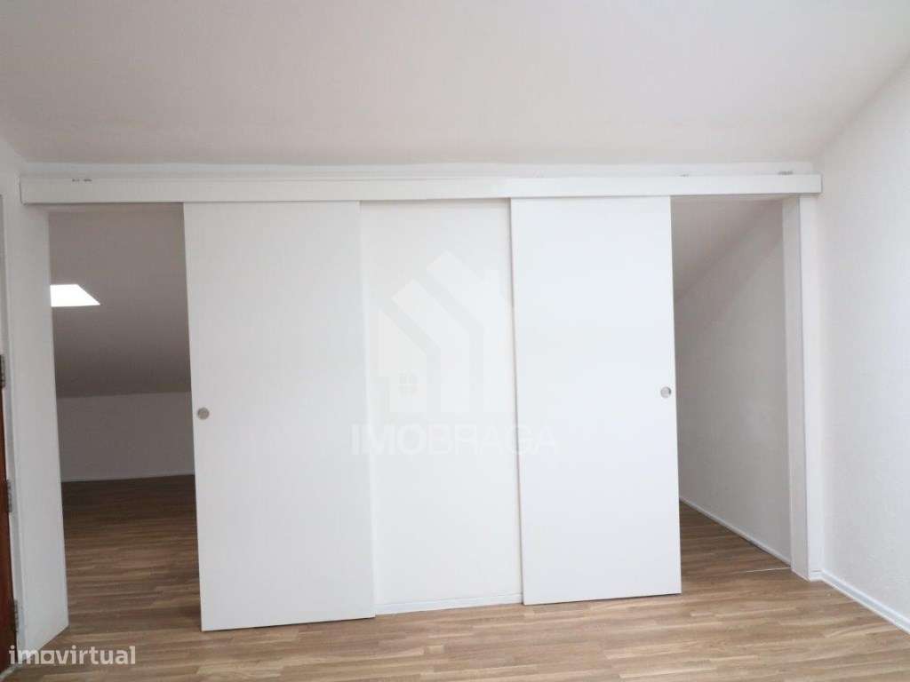 Venda Apartamento T2+1 com Sótão (transformado em T2) - São Vítor, ...-27