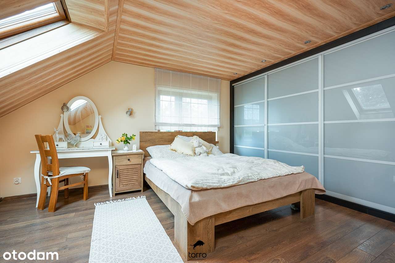 Dom wolnostojący z Dużym Garażem i Pięknym Ogrodem !!!-13