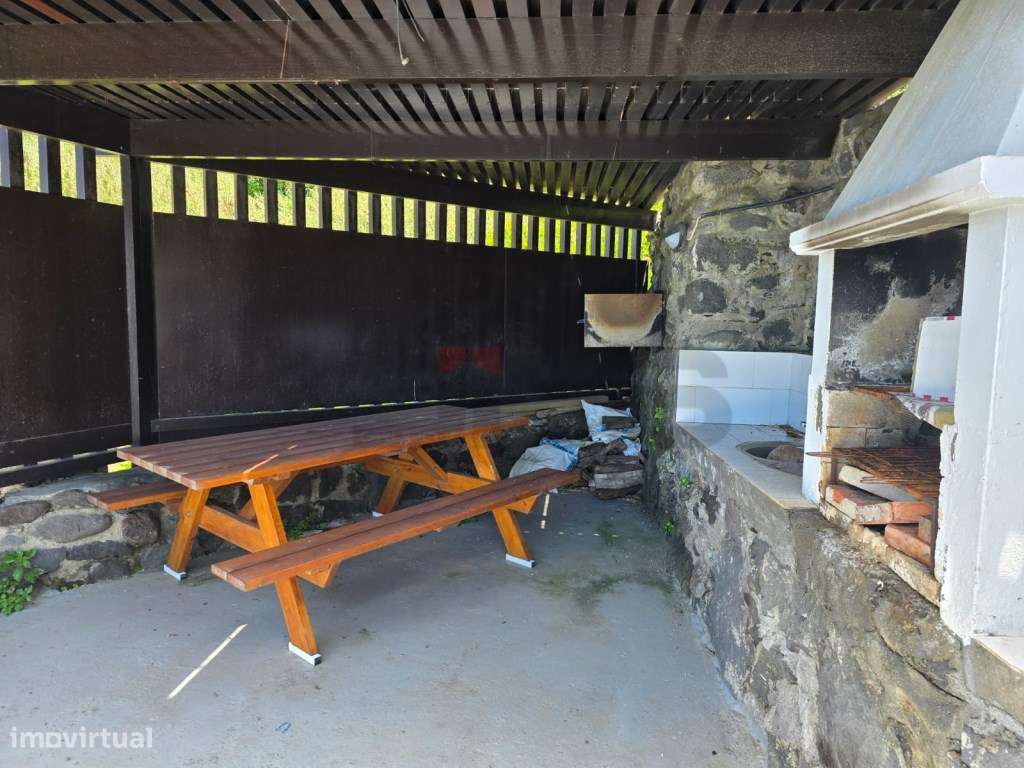 Moradia Isolada T2 -Rocha da Relva-16