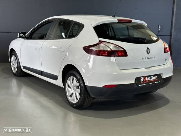 Renault Mégane 1.5 dCi Confort - 9