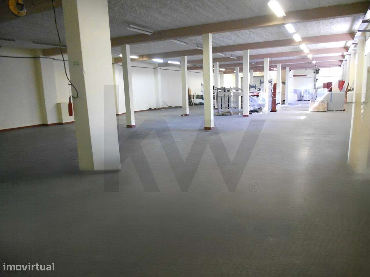 PARQUE  INDÚSTRIAL,  ESCRITÓRIOS e ARMAZÉNS em CONDOMINÍO FECHADO  Pri-34