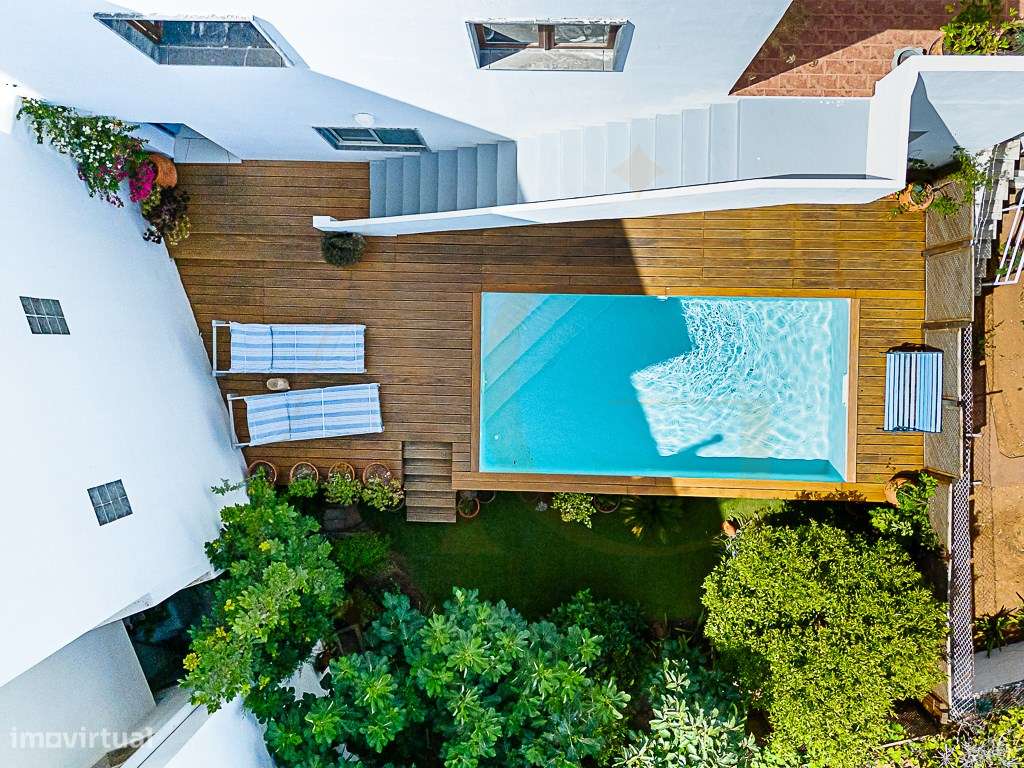 Moradia com Garagem, Piscina, Jardim e amplos Terraços, para venda ...-41