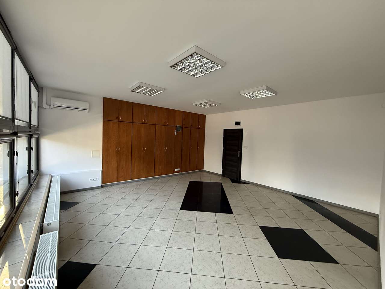 Biuro do wynajęcia w centrum - Pełny obrazek: 2/10