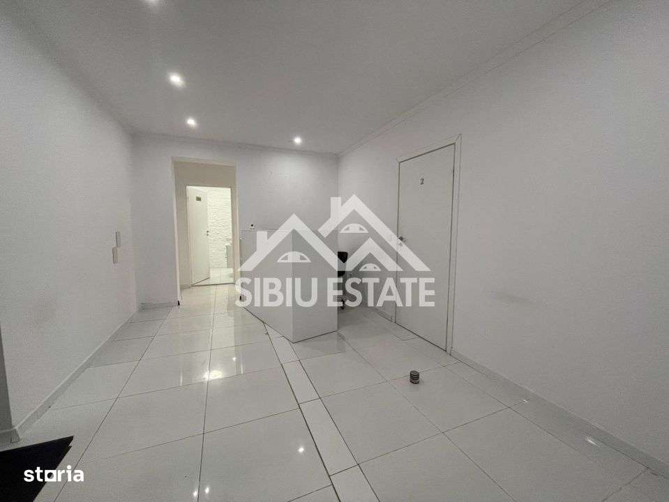 Spatiu comercial LA PRET DE APARTAMENT in Sibiu cu s. utila 56 mp.- Zo - Imagine principală: 1/20