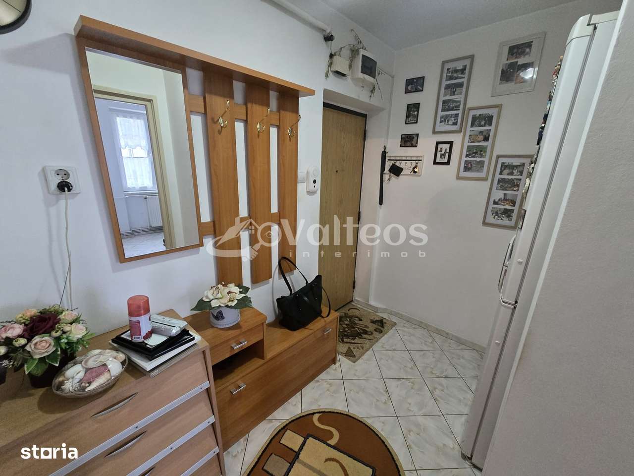 Reșița, apartament 2 camere, 56 mp, zona Universitate-4