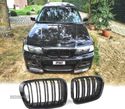 GRELHAS FRONTAIS DUPLAS PARA BMW E46 BERLINA TOURING 98-01 PRETO BRILHANTE - 1