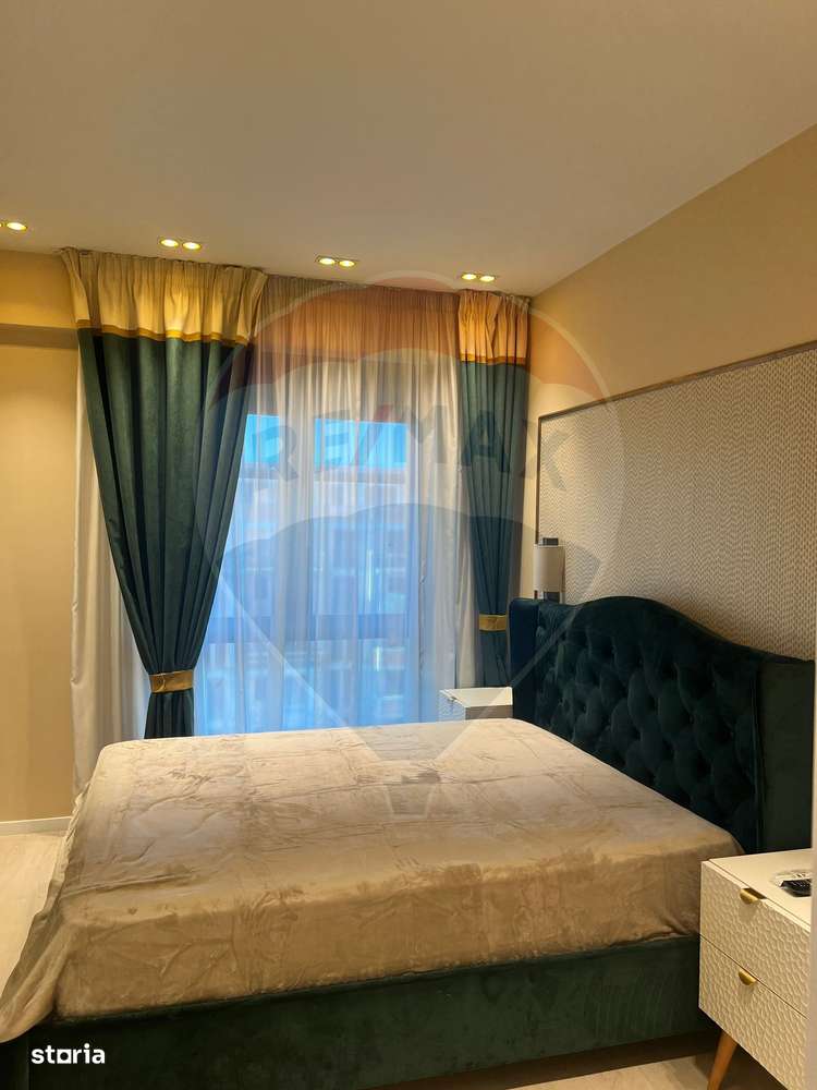 Apartament cu 3 camere de închiriat în zona Central - Imagine principală: 5/13