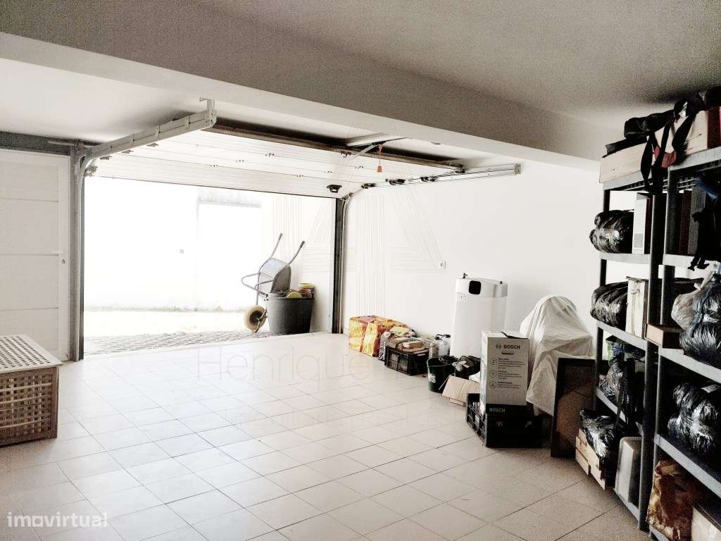 EXCLUSIVO | Excelente Moradia T3 em Castelo (Sesimbra)-26