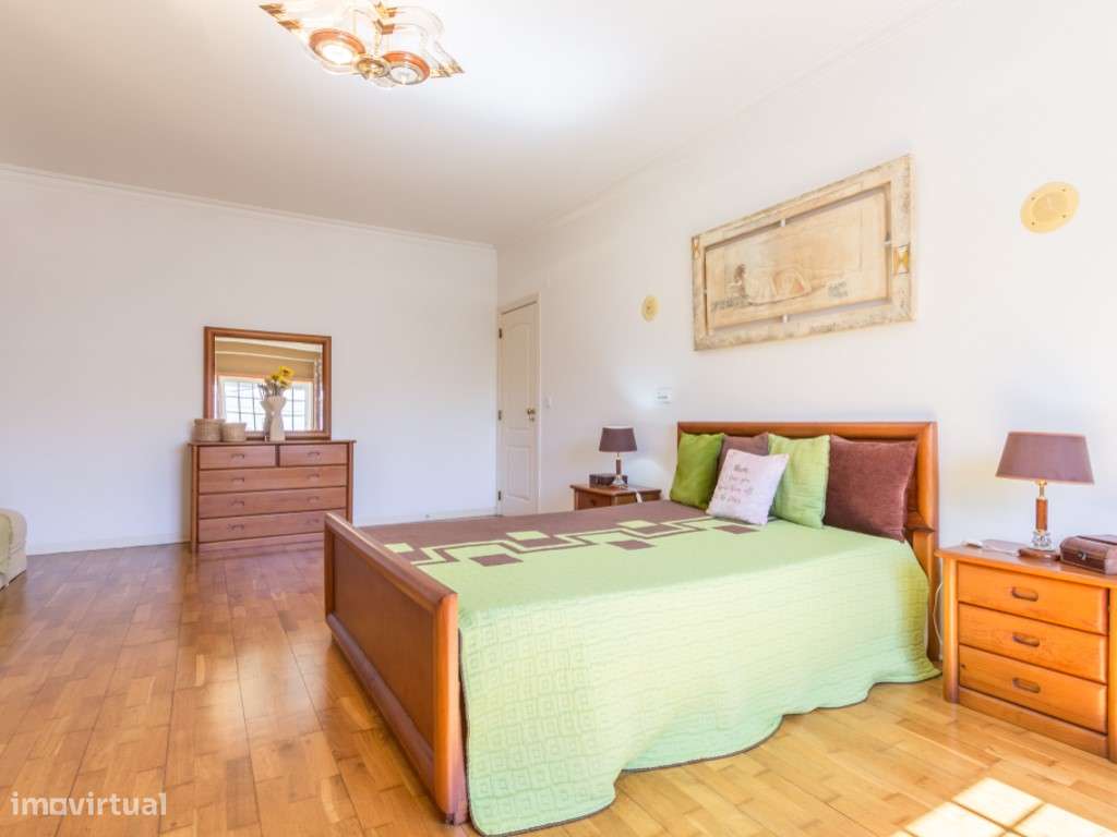 Apartamento T4 - Zona Premium - Seixal-18