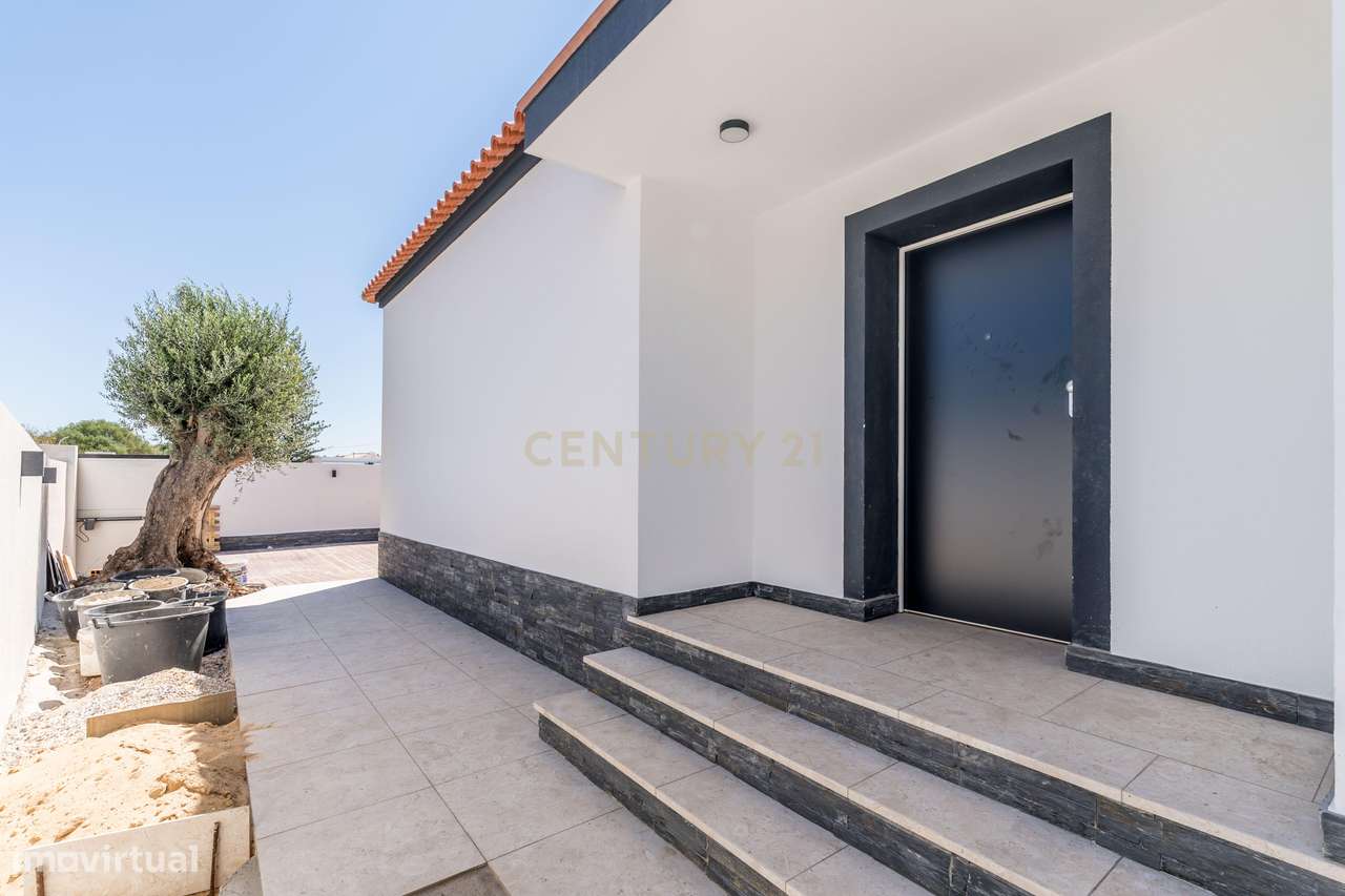 Moradia T3, Nova e Exclusiva: Campo, Mar e Piscina em Albufeira-9