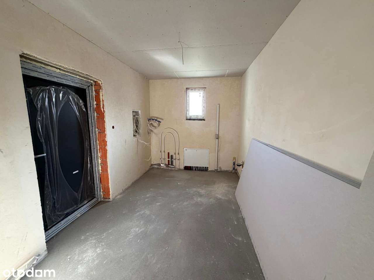 Piękny dom jednorodzinny pod lasem w Lipnie!-4