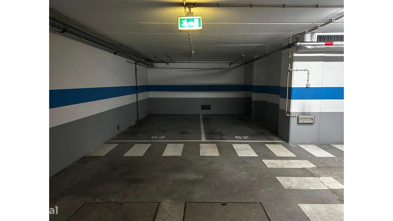 Lugar de Estacionamento no Areeiro-3