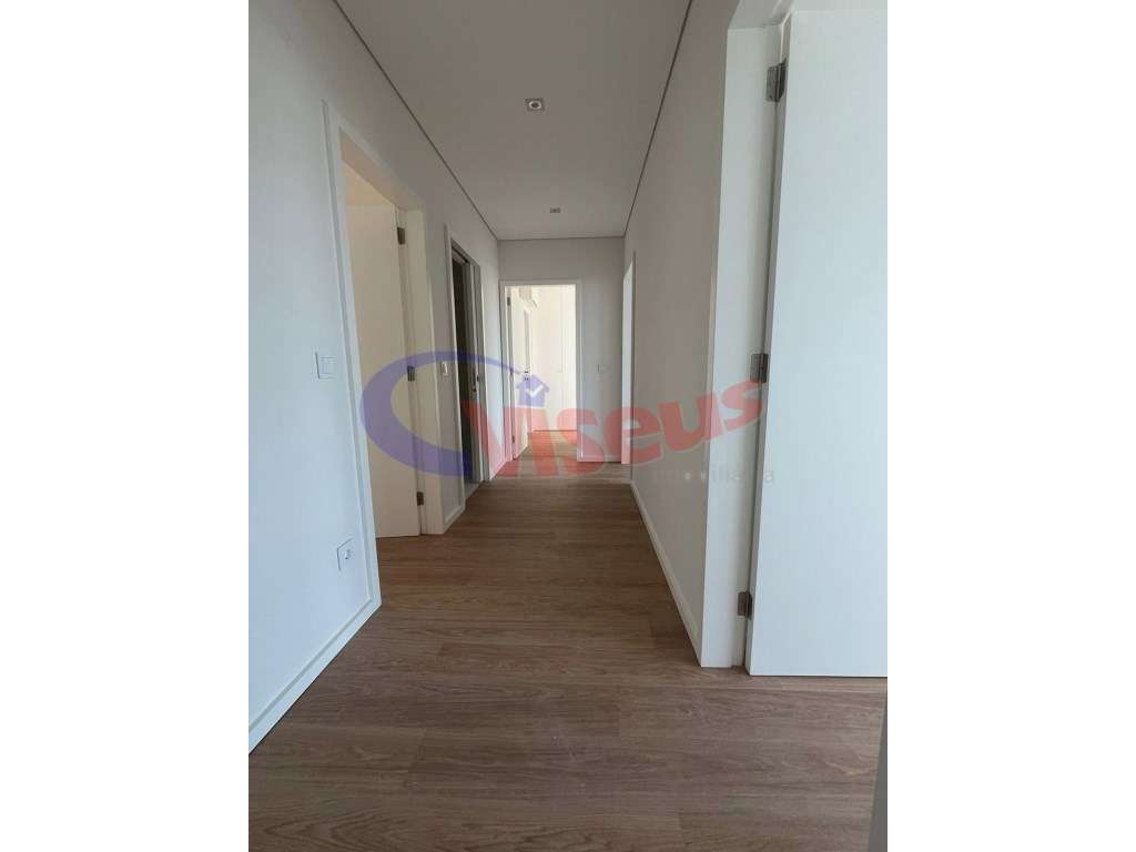 T4 Penthouse com Terraço Canidelo-33