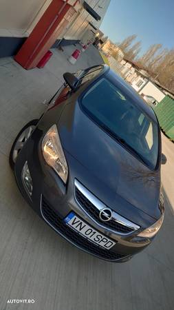 Opel Astra 2.0 CDTI DPF Edition - 6