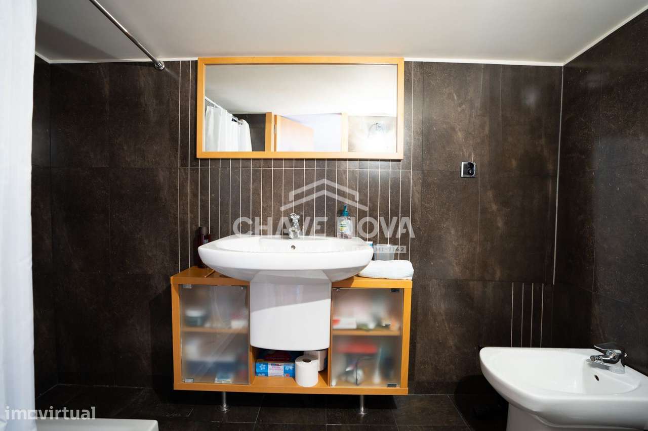 T2 Duplex no Último Andar com Varanda – Polo Universitário do Porto-5