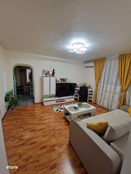 Apartament 2 camere semidecomandat