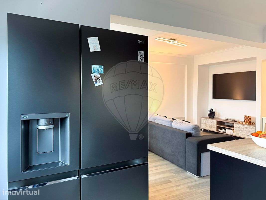 Apartamento T1 Remodelado em Belas-11