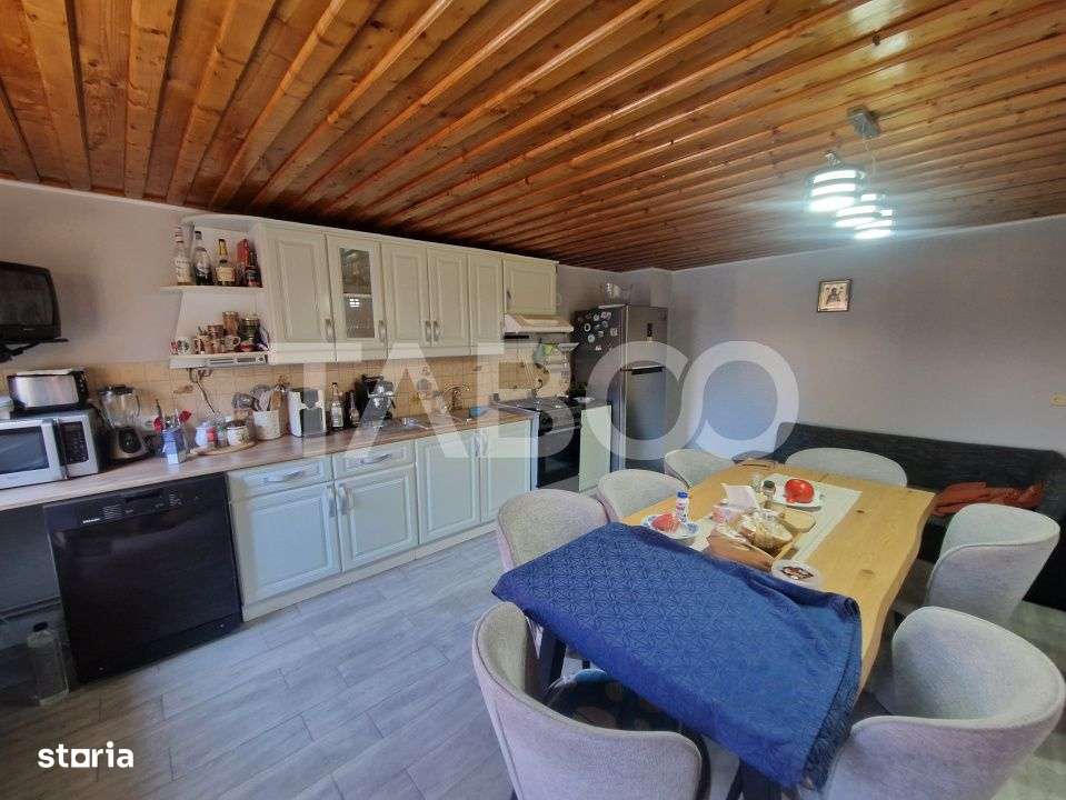 Casa de familie sau retreat montan la doar 10 min de Sibiu in Rasinari - Imagine principală: 5/19