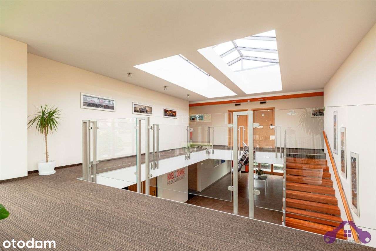 Hotel z bezpośrednim zjazdem z Dk92.-11