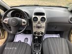 Opel Corsa 1.4 16V Cosmo - 18