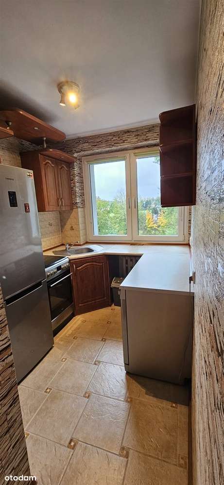 Sprzedam 2 pokojowe mieszkanie - os. Halemba-3