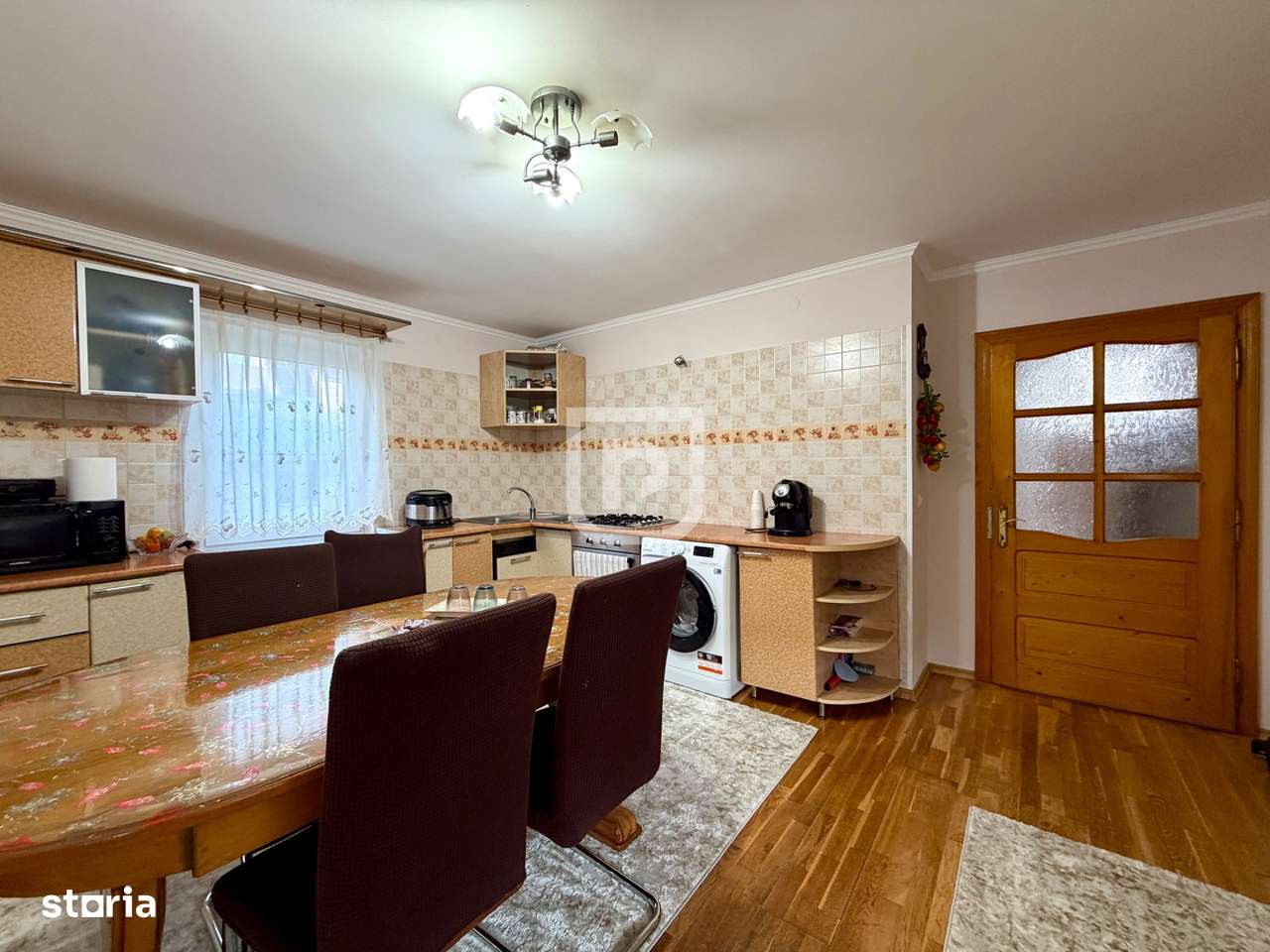 Casă 5 camere, 2.800 mp teren, Dărmănești – 13 km Suceava-4