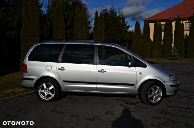 Seat Alhambra 2.0 TDI Reference - 12