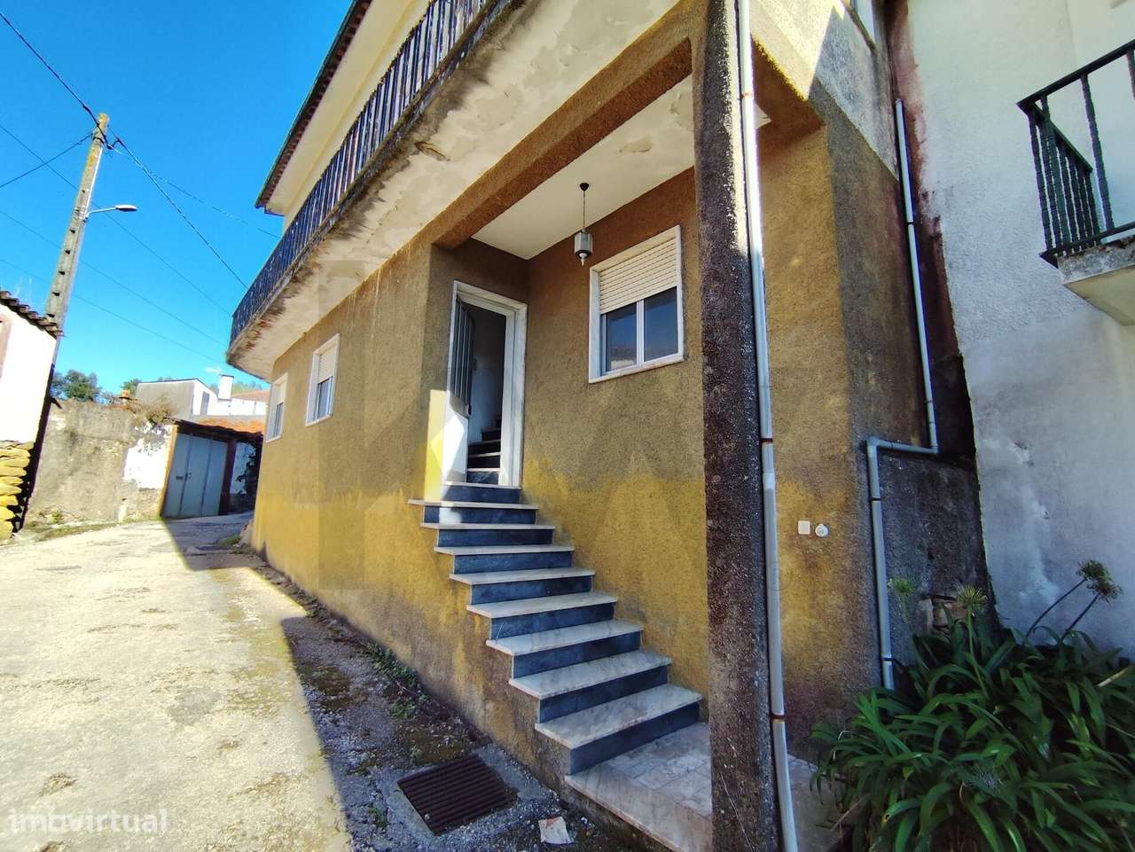 Moradia T4 | Garagem e Terreno | Ervideira, Vila Nova de Poiares - Grande imagem: 4/39