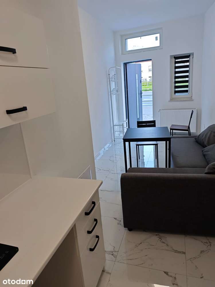 Lokal przy ul.  Aleja 29 Listopada  19 m2 - Pełny obrazek: 1/3