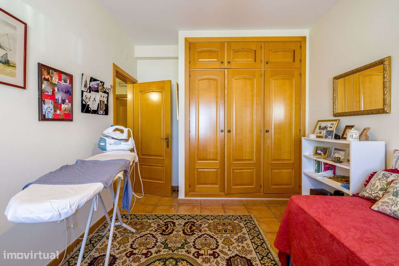 MORADIA TÉRREA V4 COM PISCINA PARA VENDA NO SARGAÇAL-20