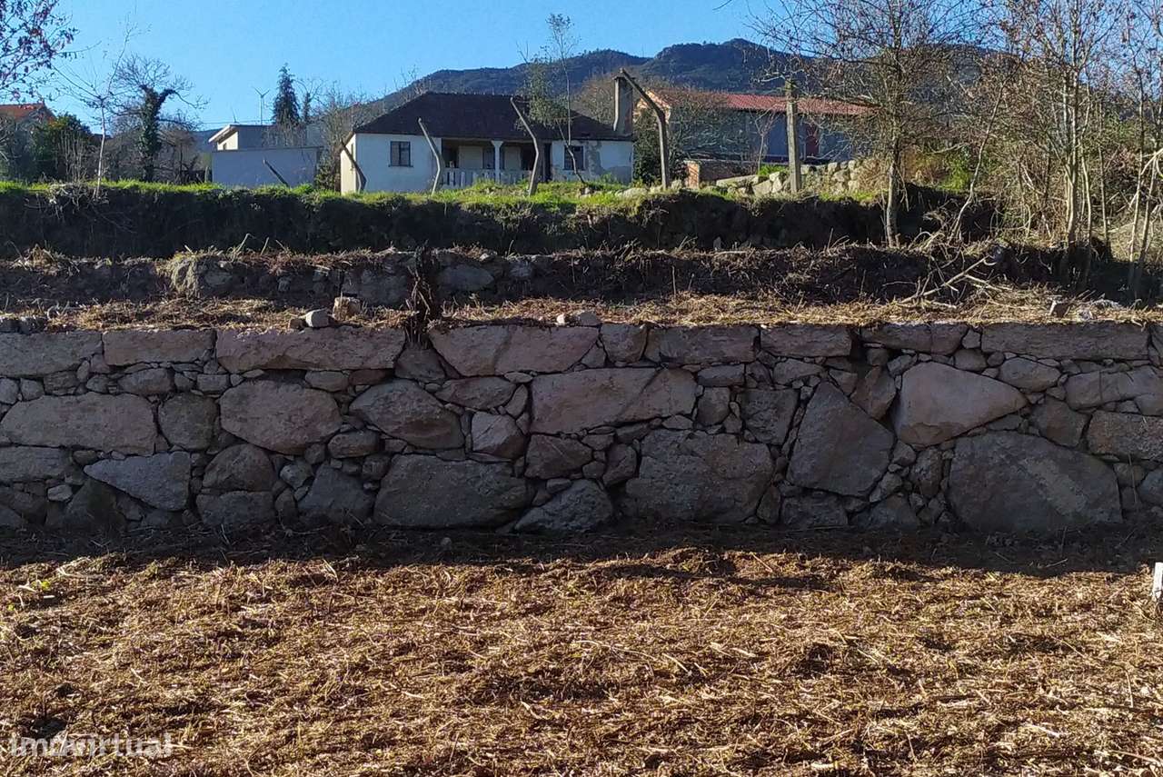 Moradia T0 Venda em Carvalhais e Candal,São Pedro do Sul-7