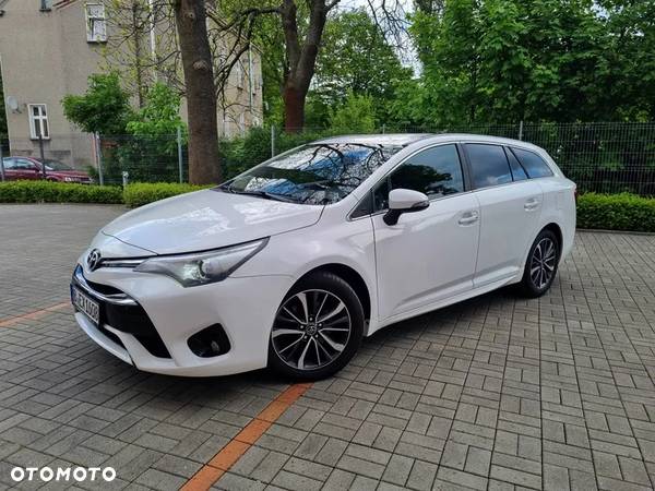 Toyota Avensis Touring Sports 2.0 D-4D Executive - 5