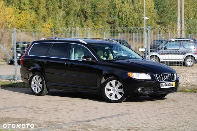 Volvo V70 D5 Summum - 7