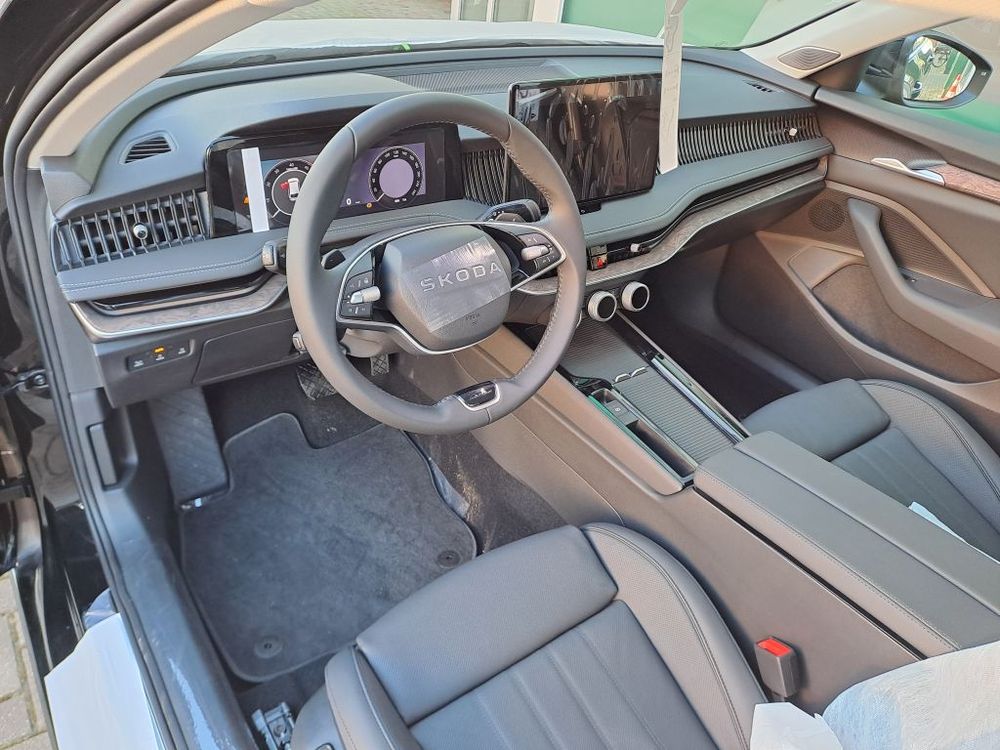 SKODA SUPERB 2.0 TDI 193KM DSG 4x4 LAURIN & KLEMENT, dostępny od ręki