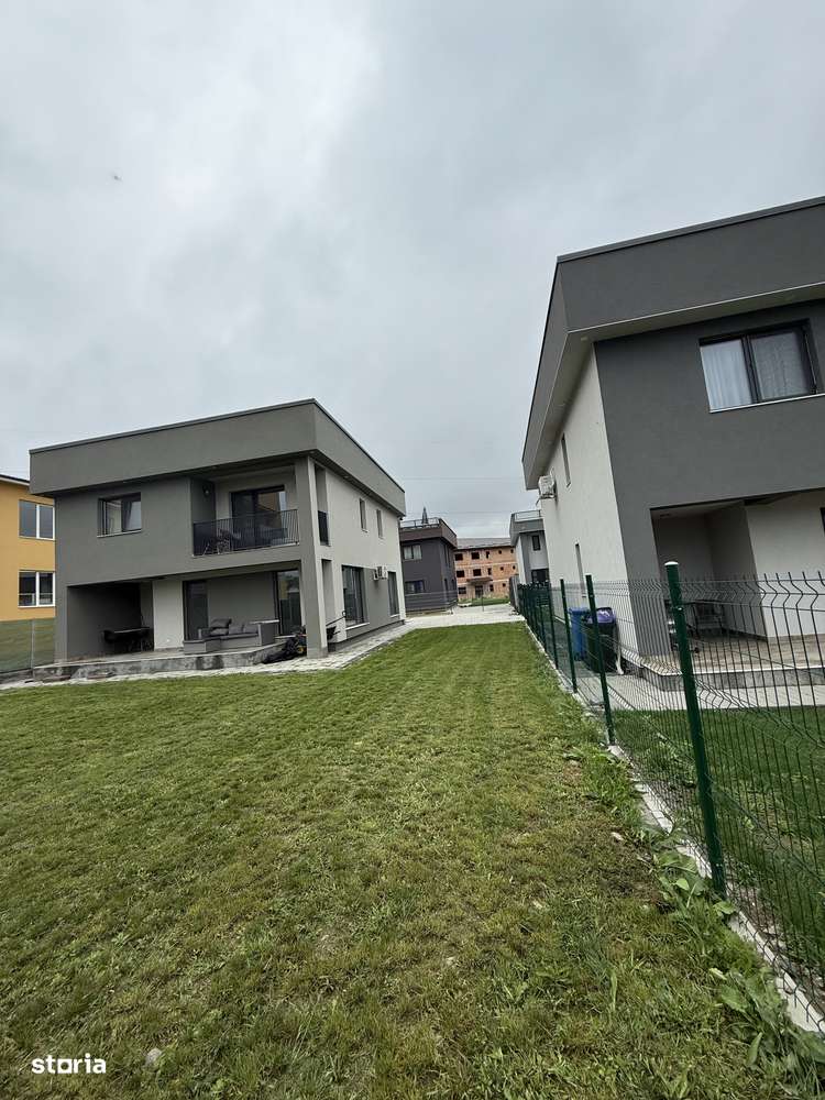 Casă cu rooftop , 3 dormitoare , 3 băi , ansamblu rezidențial-6