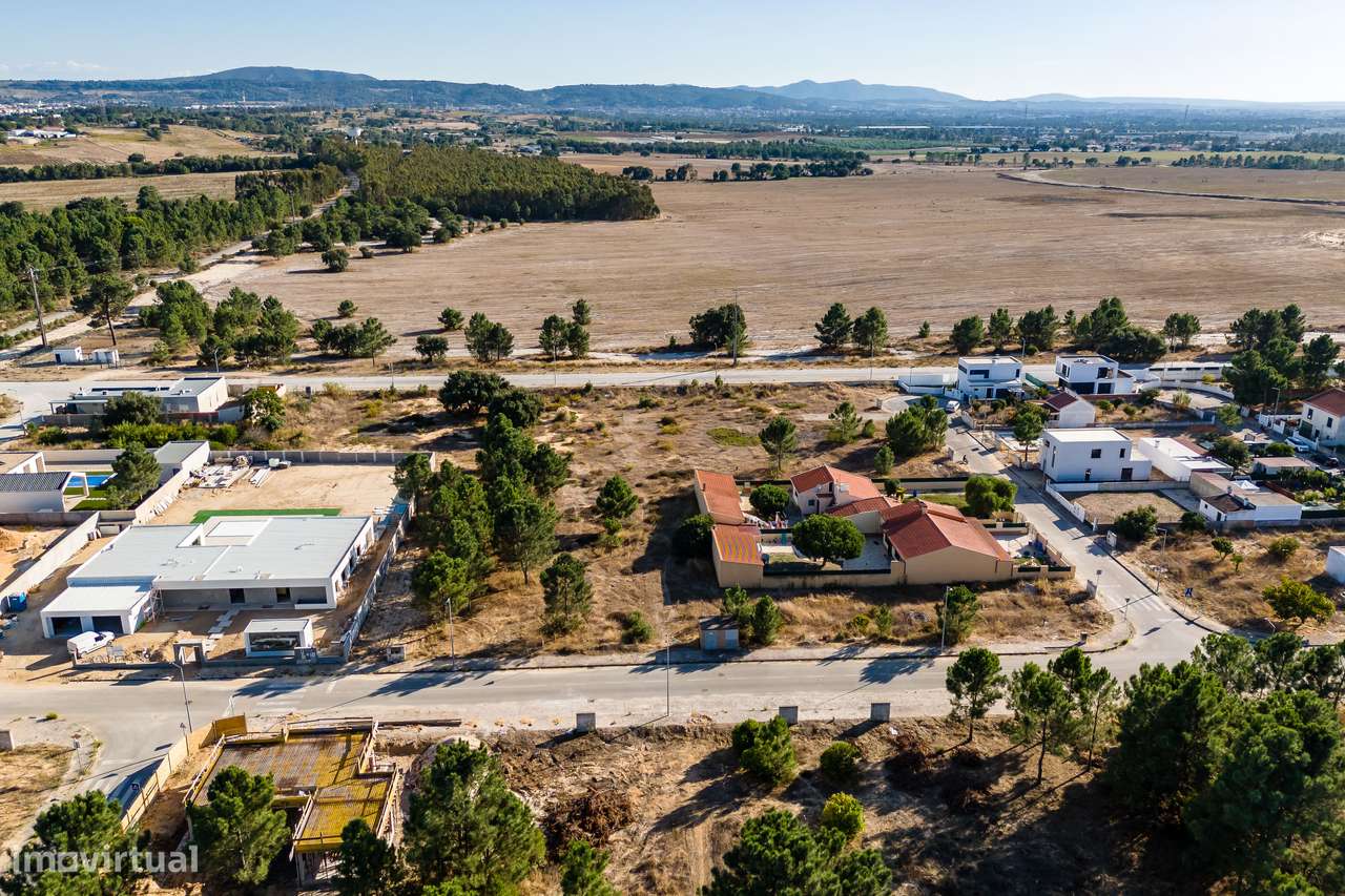 TERRENO URBANO | 641 m² | QUINTA DO ANJO | ZONA DE MORADIAS MODERNAS - Grande imagem: 4/39