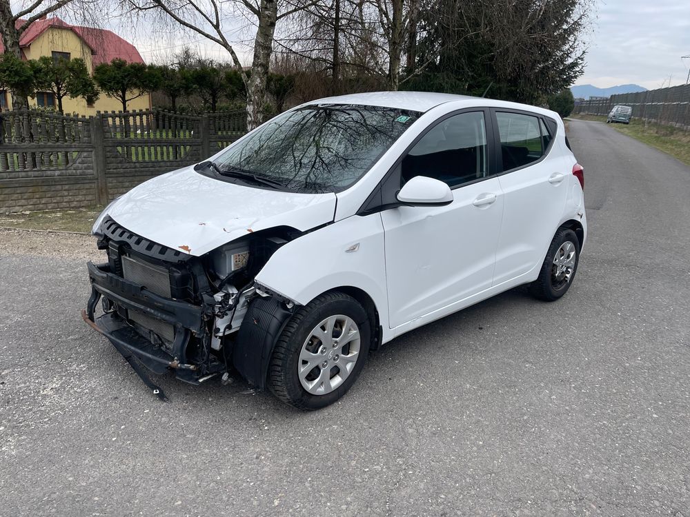 Hyundai i10 II 1.0 blue Trend 2015