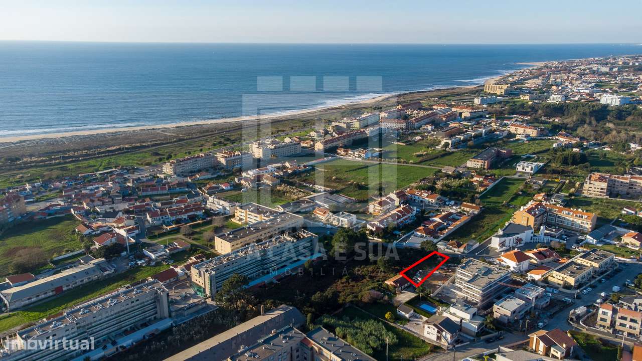 Terreno urbano perto da praia de Brito, em São Félix da Marinha - Grande imagem: 5/11